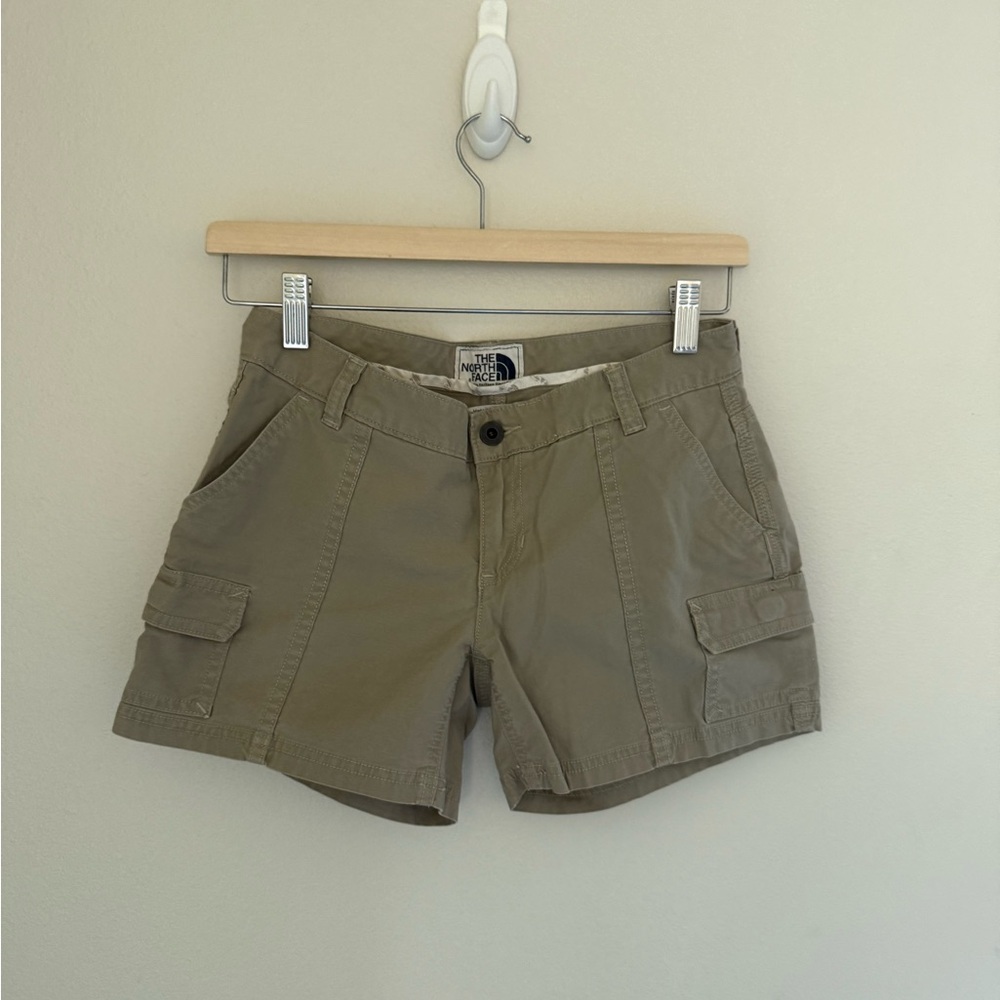 The North Face Tan Cargo Shorts Lightweight Classic